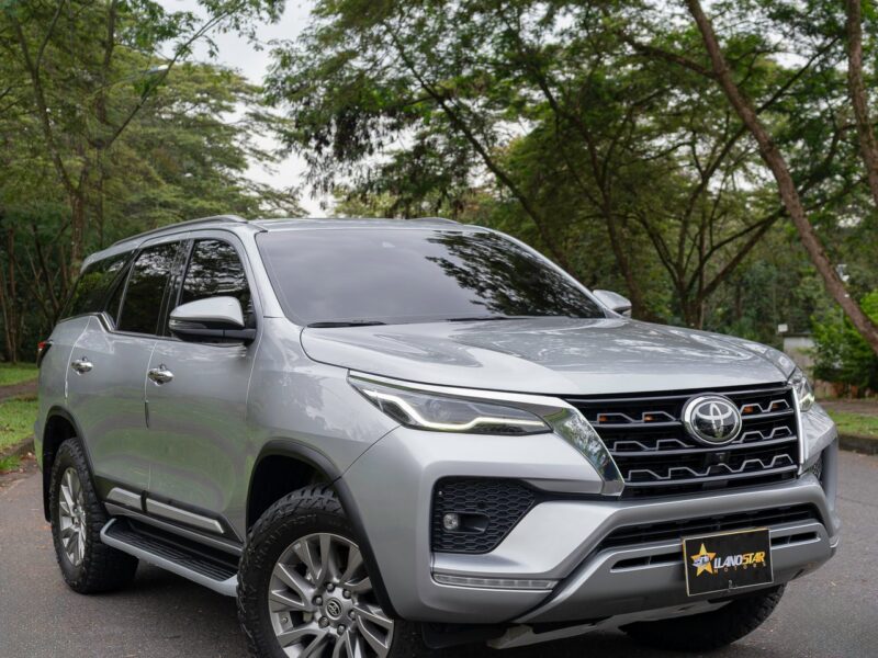 Toyota Fortuner SRV 2.8 2023