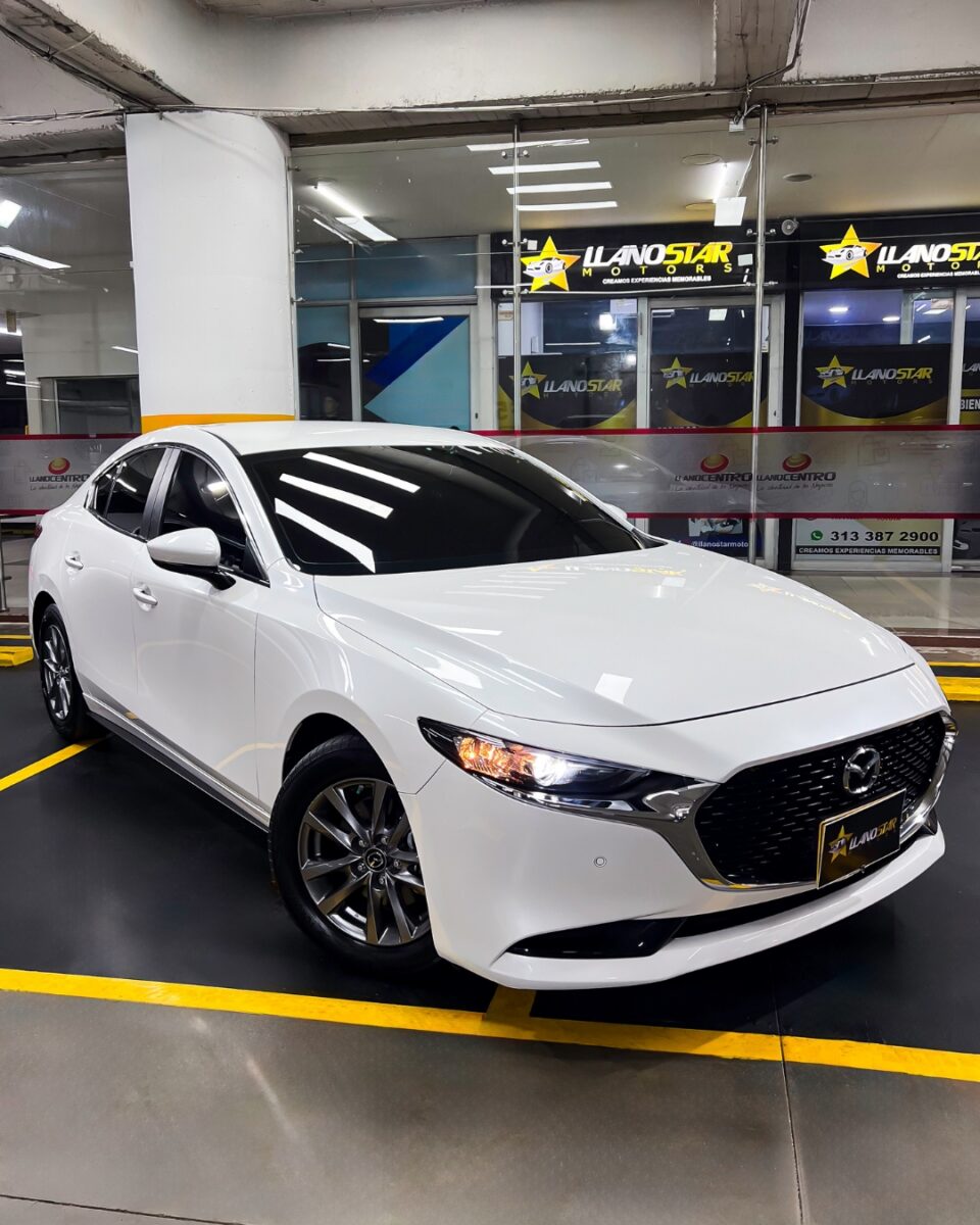 MAZDA 3 TOURING HÍBRIDO 2025