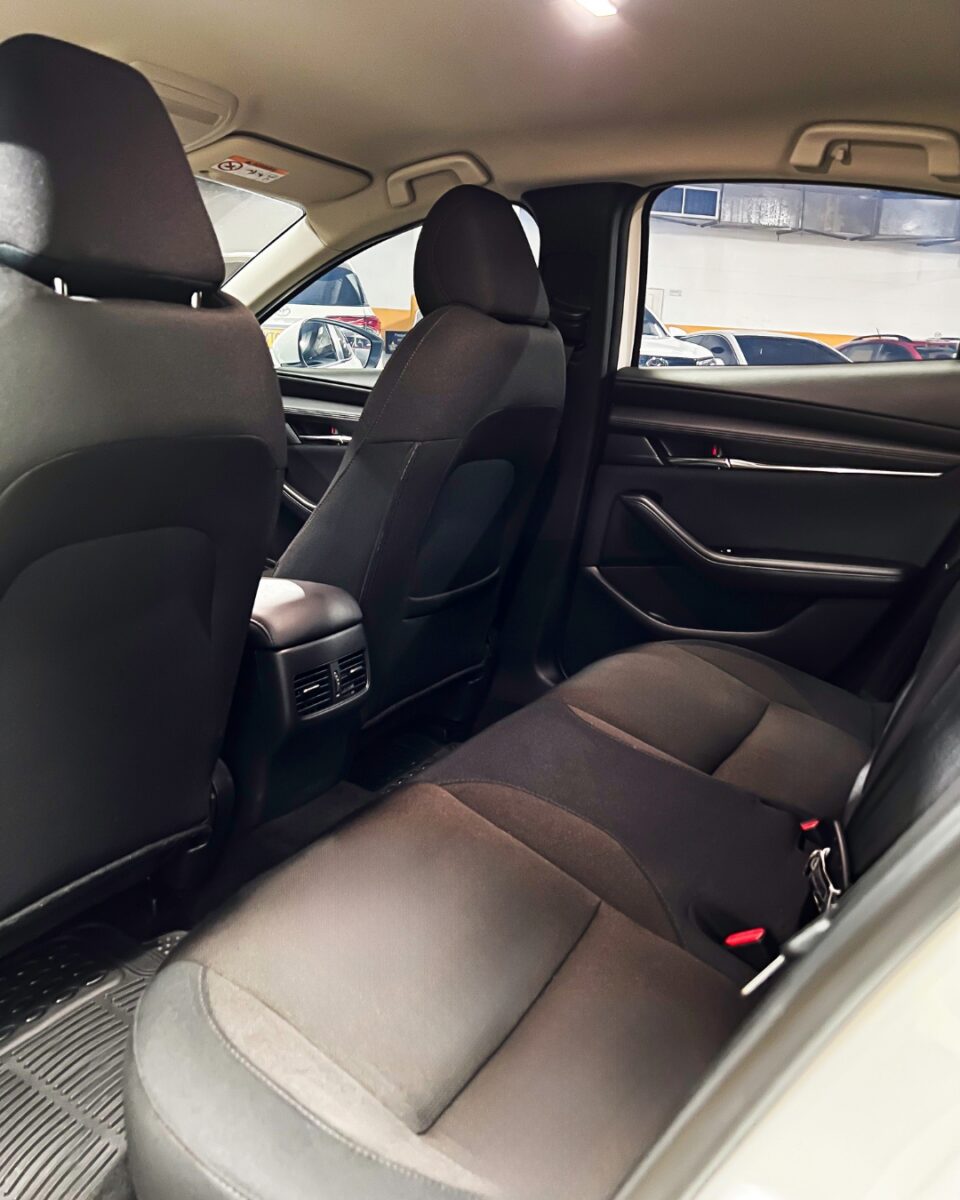 MAZDA 3 TOURING HÍBRIDO 2025