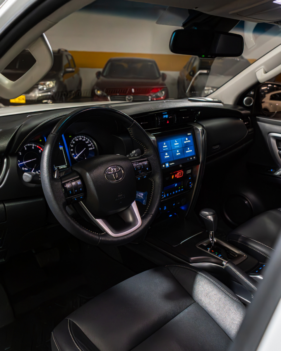 TOYOTA FORTUNER SRV 2.8 2025