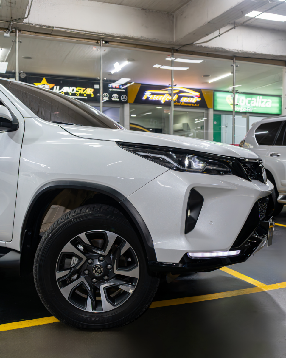 TOYOTA FORTUNER SRV 2.8 2025