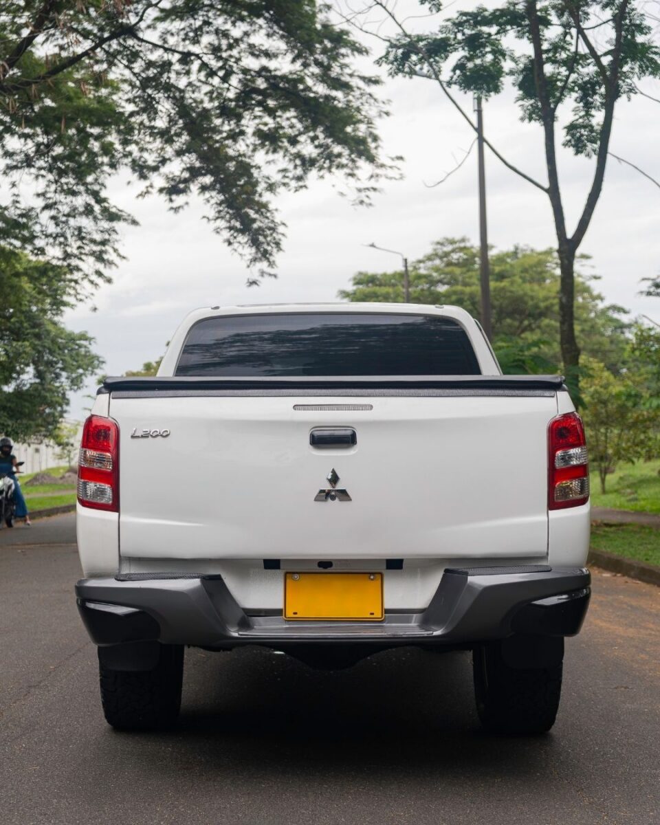 MITSUBISHI L200 2.5 4X4 2020