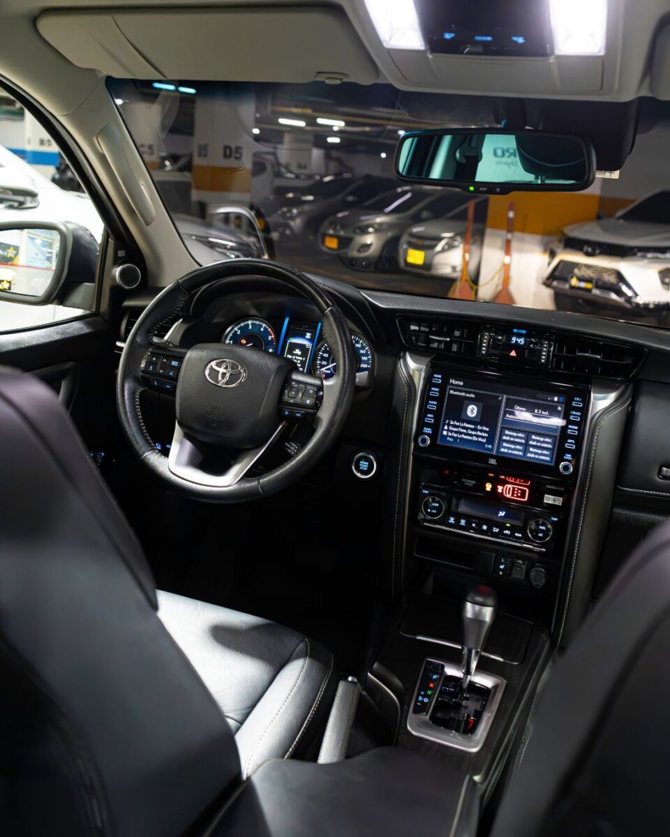 TOYOTA FORTUNER SRV 2.4 2022