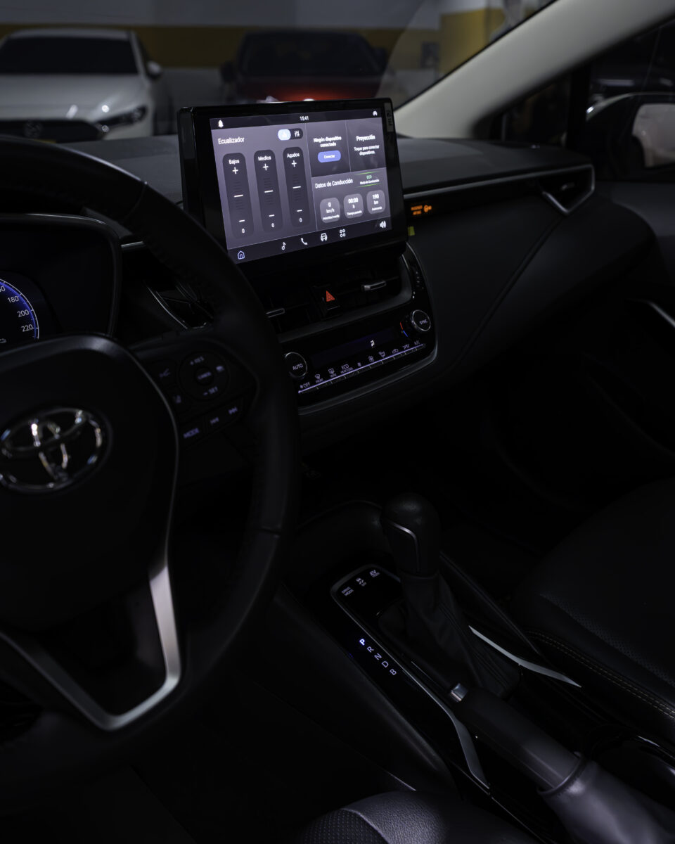 TOYOTA COROLLA SEG HIBRIDO 2025